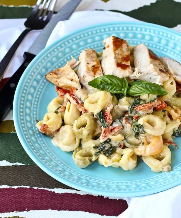 Tortellini with Creamy Tomato Sauce (One Pan, 15 Minutes) - Nourish and Fete