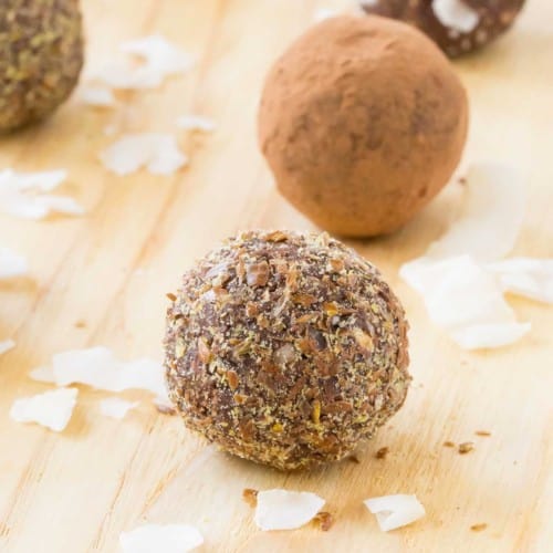 Whether you're allergic or just don't have a taste for nuts, these nut-free energy balls are delicious. They satisfy that chocolate craving and give you a boost of energy. Get the easy allergy-friendly recipe on RachelCooks.com!
