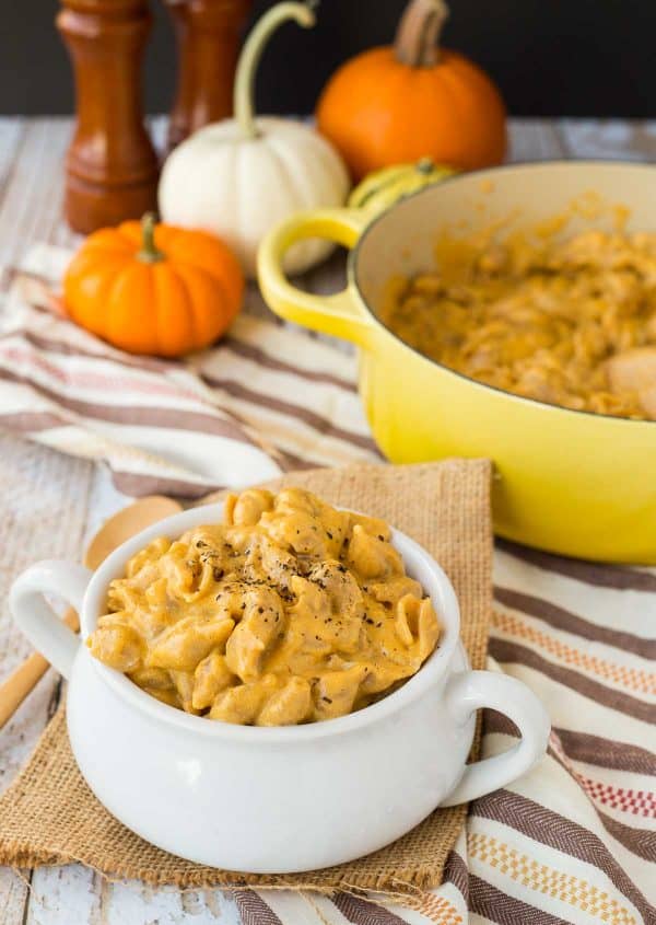 One Pan Pumpkin Macaroni and Cheese with Beer | Thanksgiving Pasta Recipes | Homemade Recipes