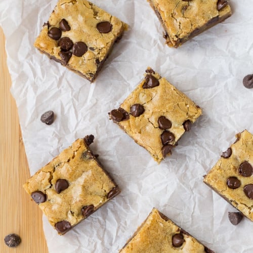 These chocolate chip blondies only take 6 ingredients (plus salt) and come together so easily. They're everything you want in a blondie - rich and moist with the perfect addition of chocolate chips! Get the recipe on RachelCooks.com!