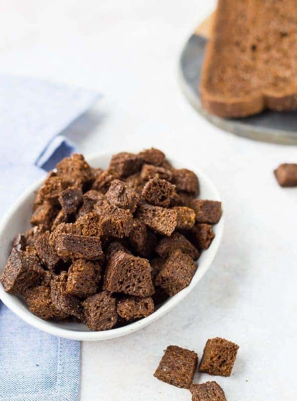 These Ruby Tuesday Croutons are the perfect copycat recipe - they taste just like the restaurant's version and they couldn't be easier to make at home! You'll find these are the perfect topping for any salad! Get the easy recipe on RachelCooks.com!