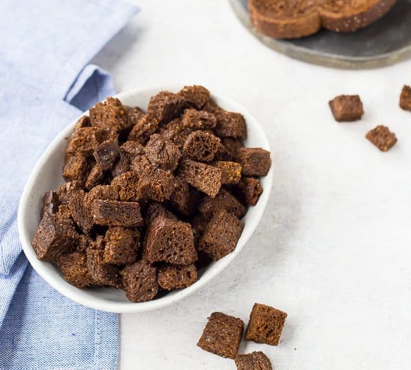 These Ruby Tuesday Croutons are the perfect copycat recipe - they taste just like the restaurant's version and they couldn't be easier to make at home! You'll find these are the perfect topping for any salad! Get the easy recipe on RachelCooks.com!