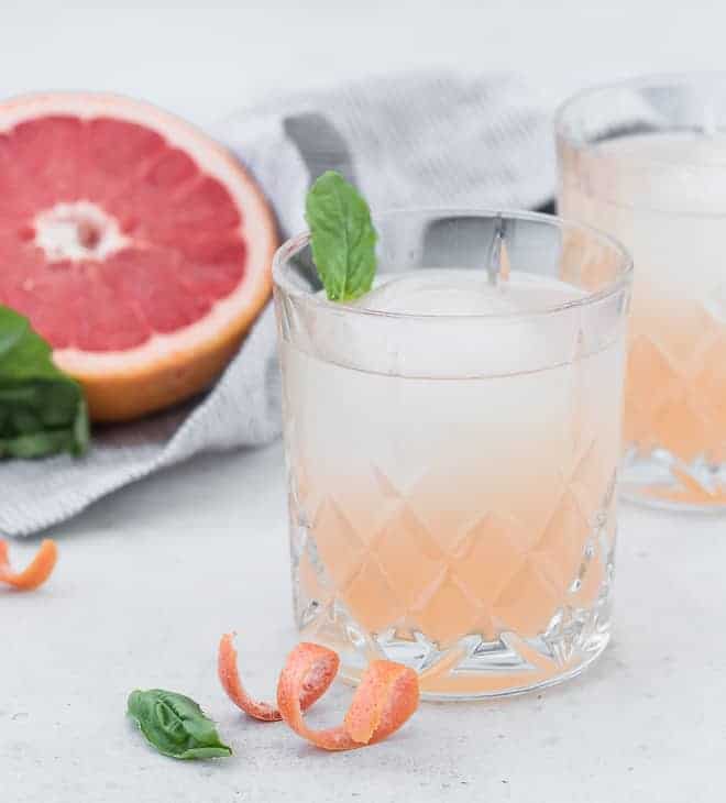 Image of gin cocktail with grapefruit juice and St. Germaine.