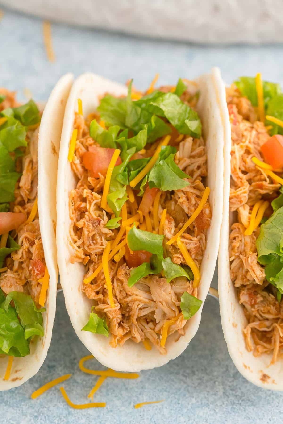 Close up of a chicken taco.