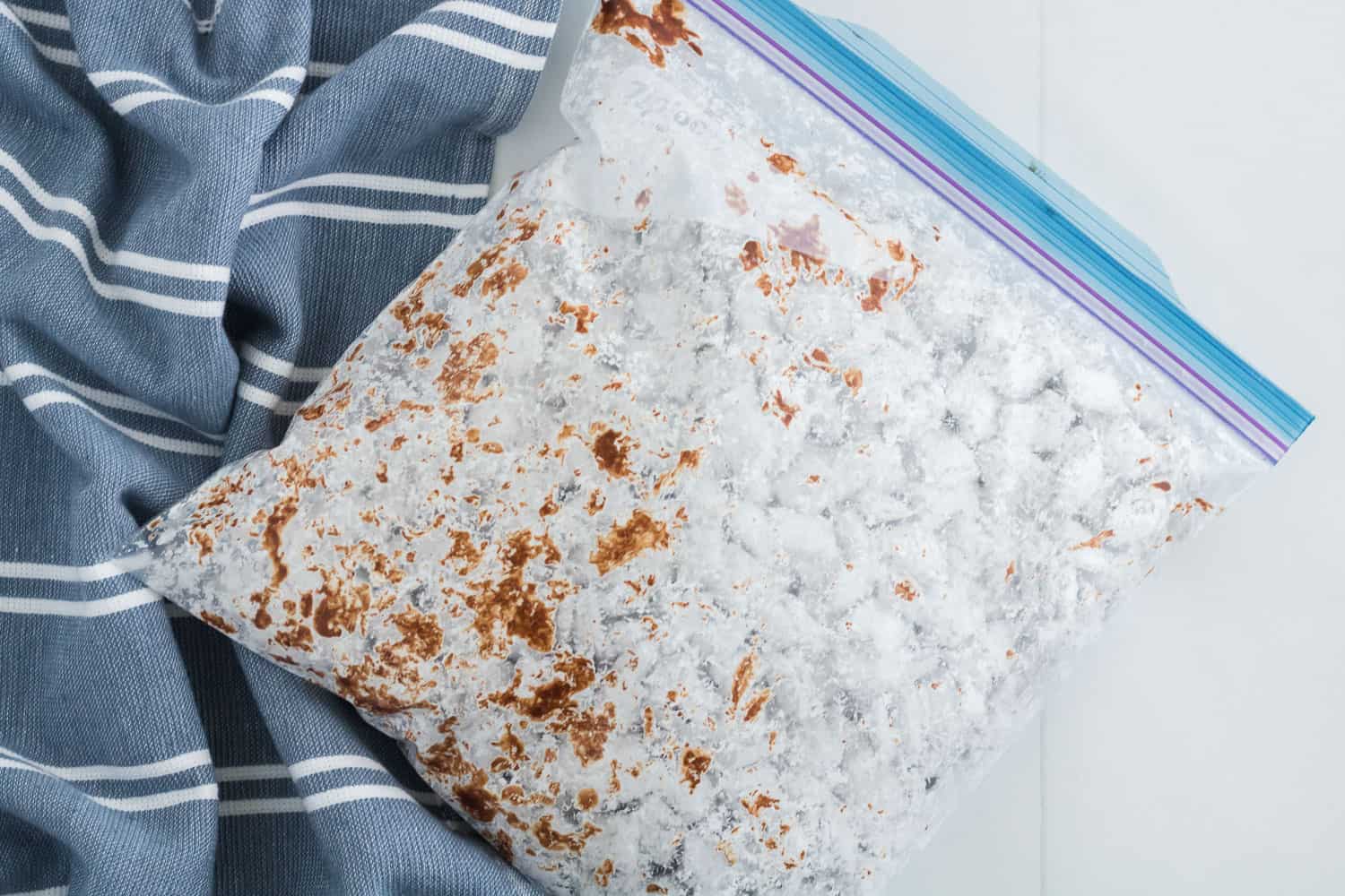 Puppy chow in a zip-top bag.