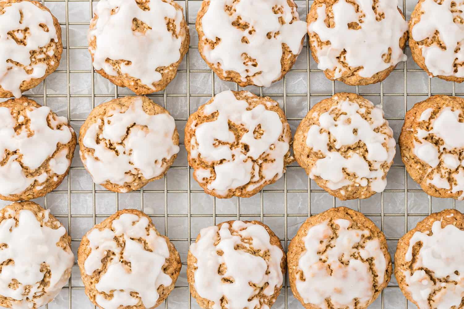 Cookies on cooling rack.