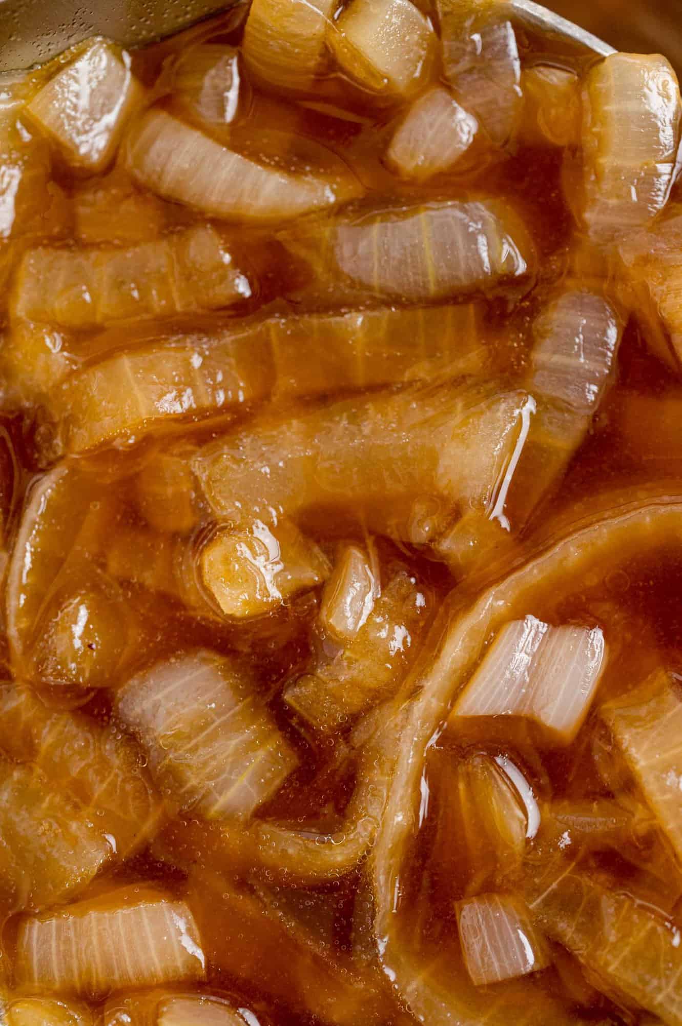 Close up image of onion soup.