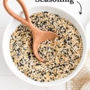 Everything bagel seasoning Pinterest image with text and photos.