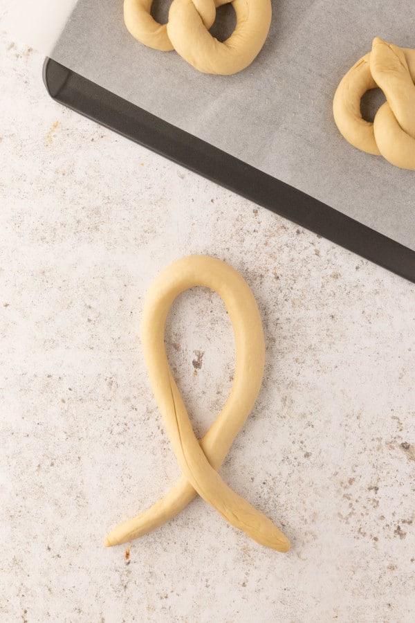 First step of pretzel shaping.