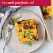 Hash brown breakfast casserole Pinterest graphic with text and photos.