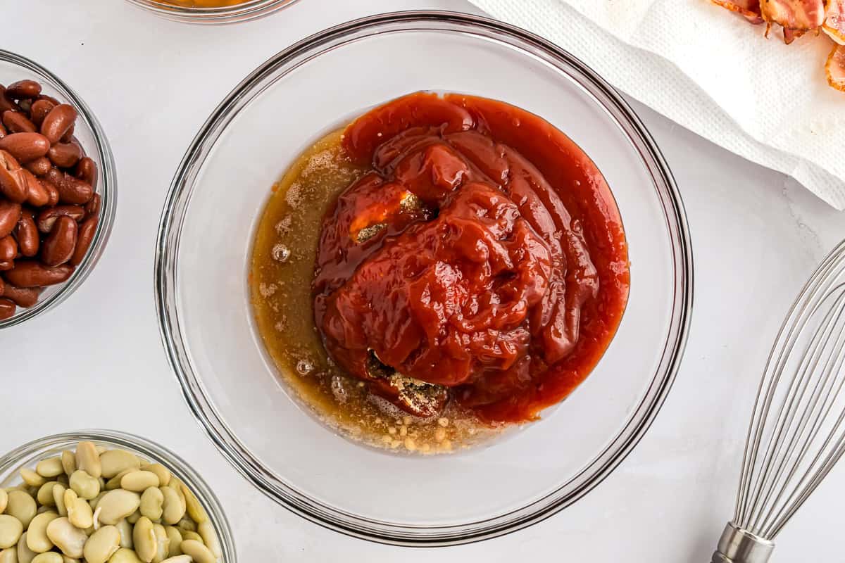 Sauce ingredients, unmixed.