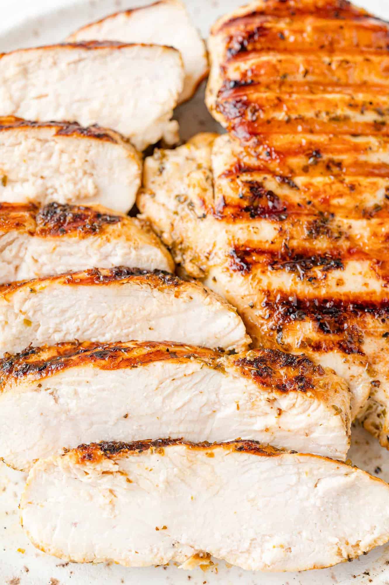 Grilled chicken, cut in to slices.